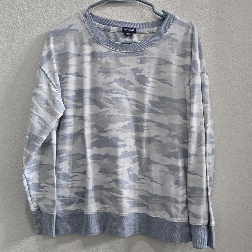 splendid light blue camoflage sweatshirt size medium